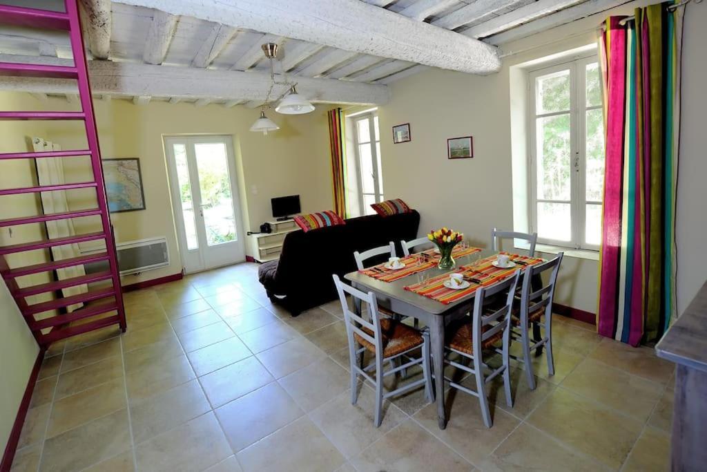 "La Pradeto" Gite Rural Camargue Arles Ngoại thất bức ảnh